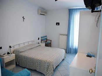 Maison Raphael Guest house 3*